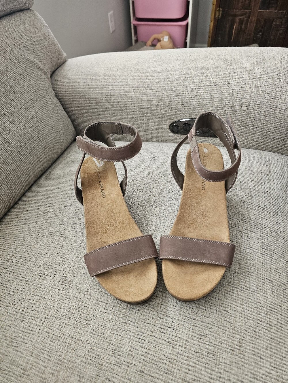 Lucky Brand Kanoa Leather Wedge Sandals – Taupe – Women's Size 9 - Picture 3 of 7